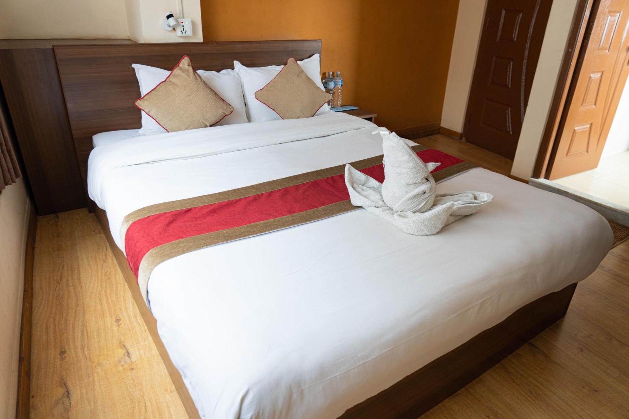 Holiday Hostel Kathmandu Ngoại thất bức ảnh